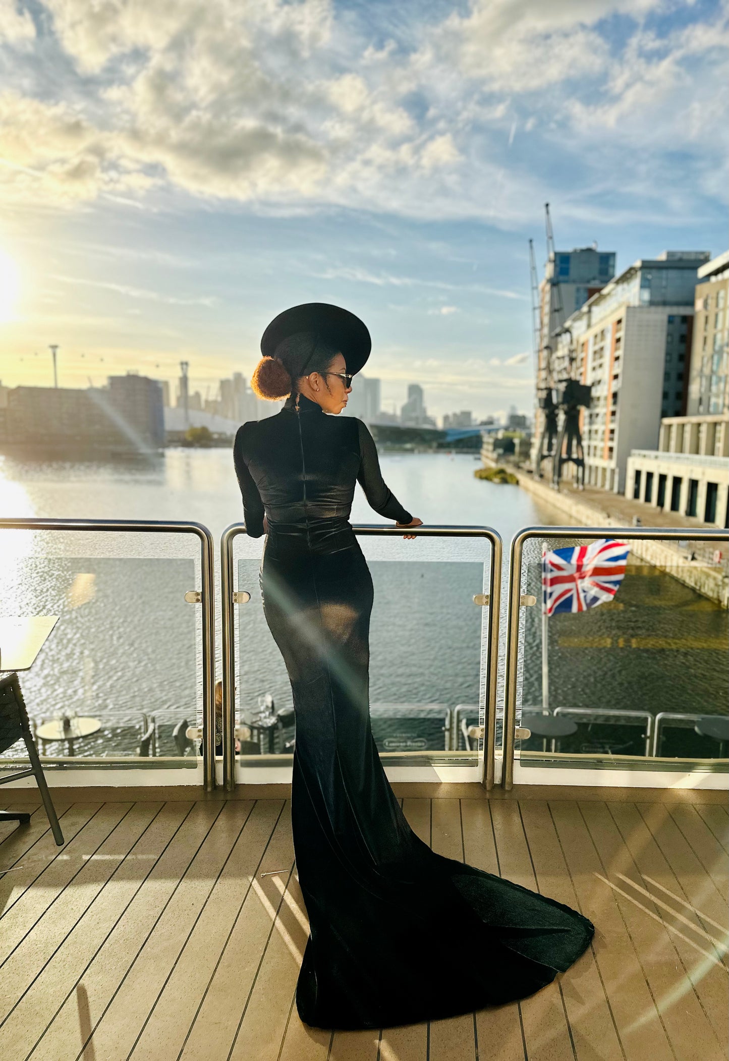 RENTAL - Silk velvet dress with train - black